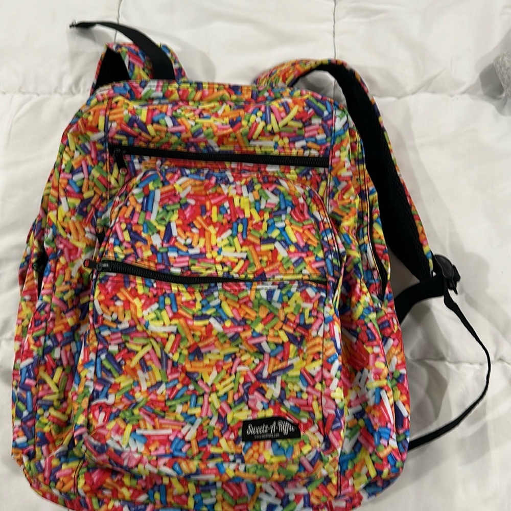 Sweetz-A-Riffic sprinkle back pack